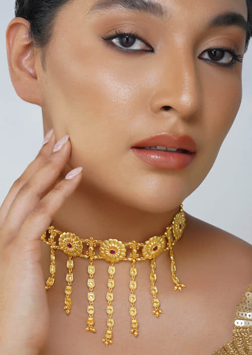 Buy Antique Gold Floral Choker Necklace With Zircon Accents