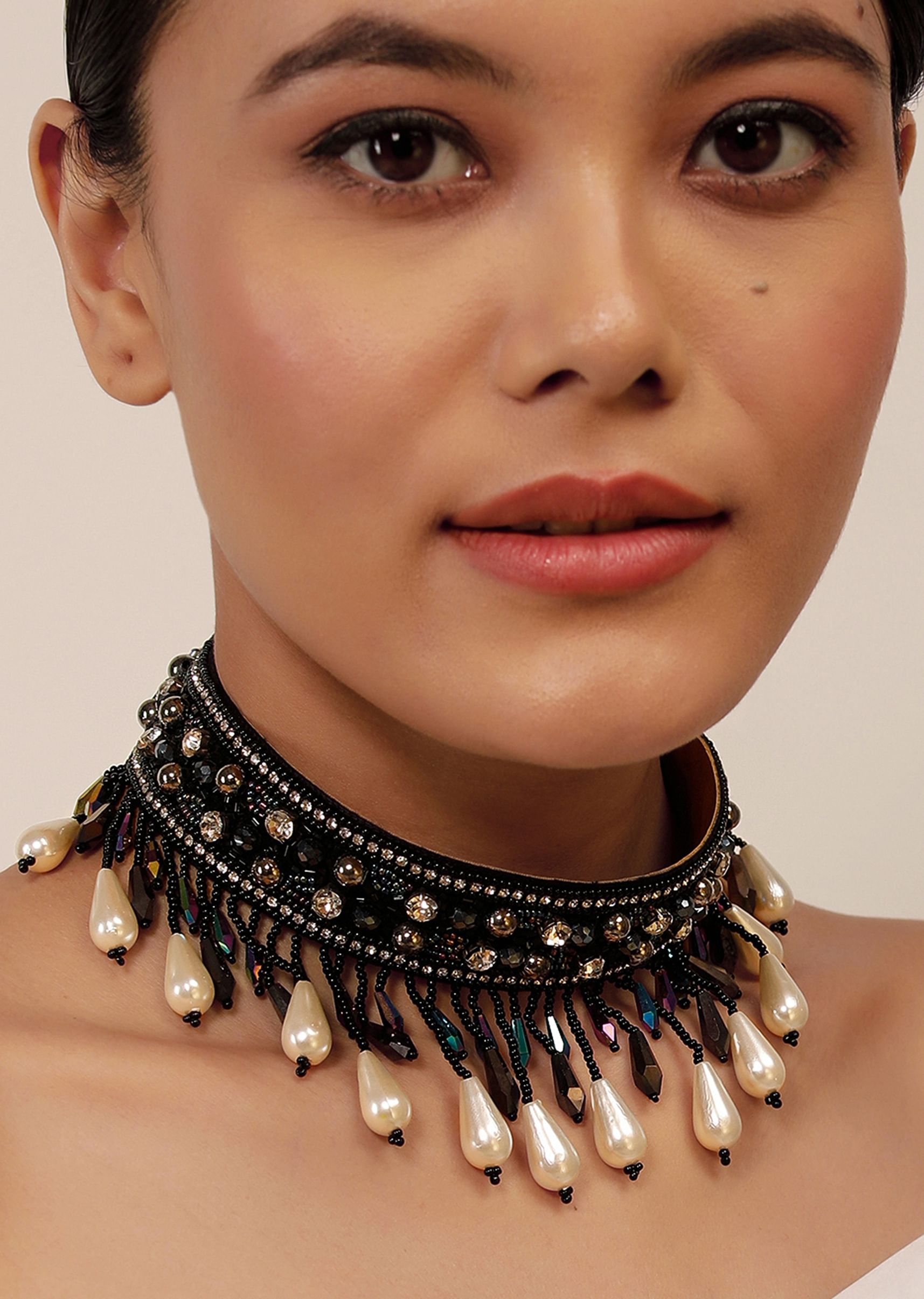 Black stone choker necklace sale