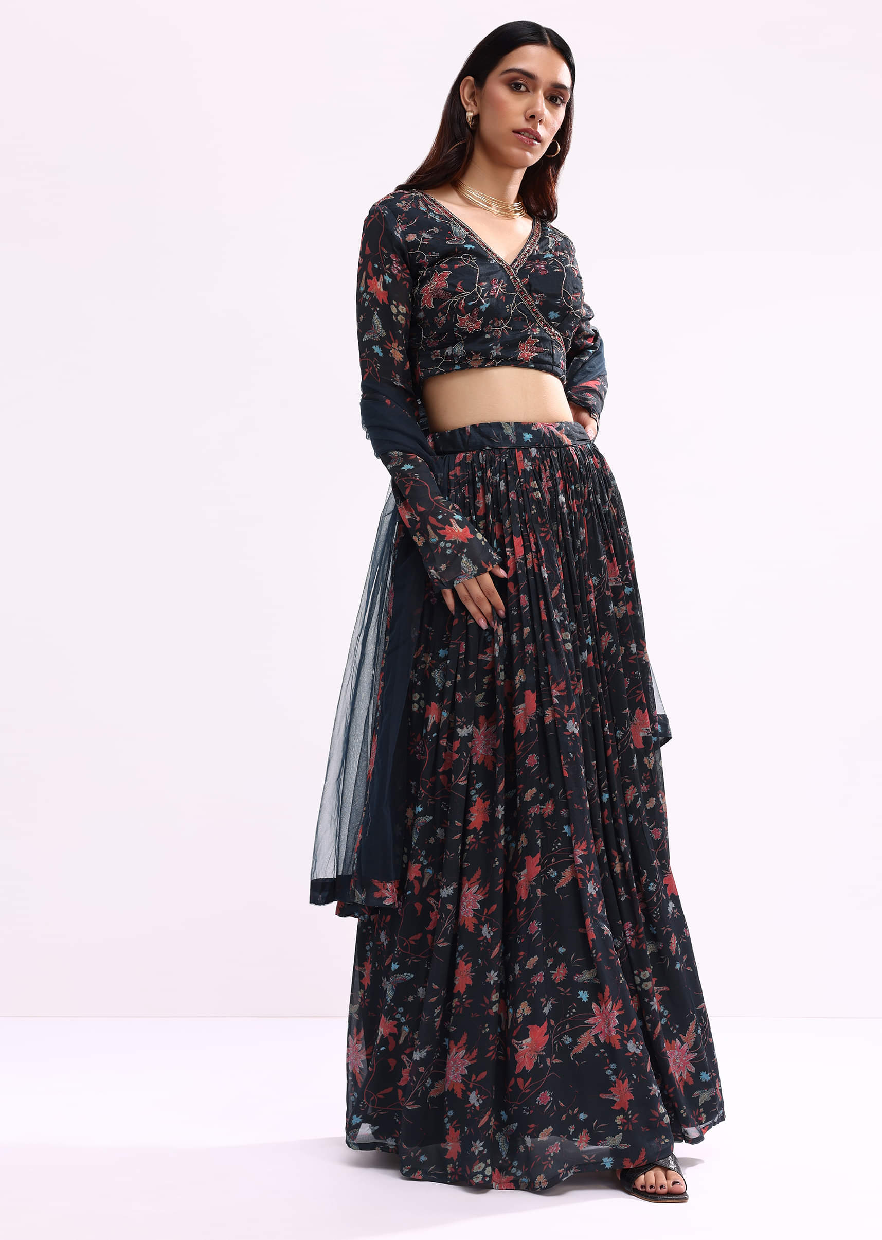 口コミ・レビュー評価が高いおすすめ人気商品の通販 Buy Midnight Black Printed Chiffon Lehenga Choli Set フラワー・リース