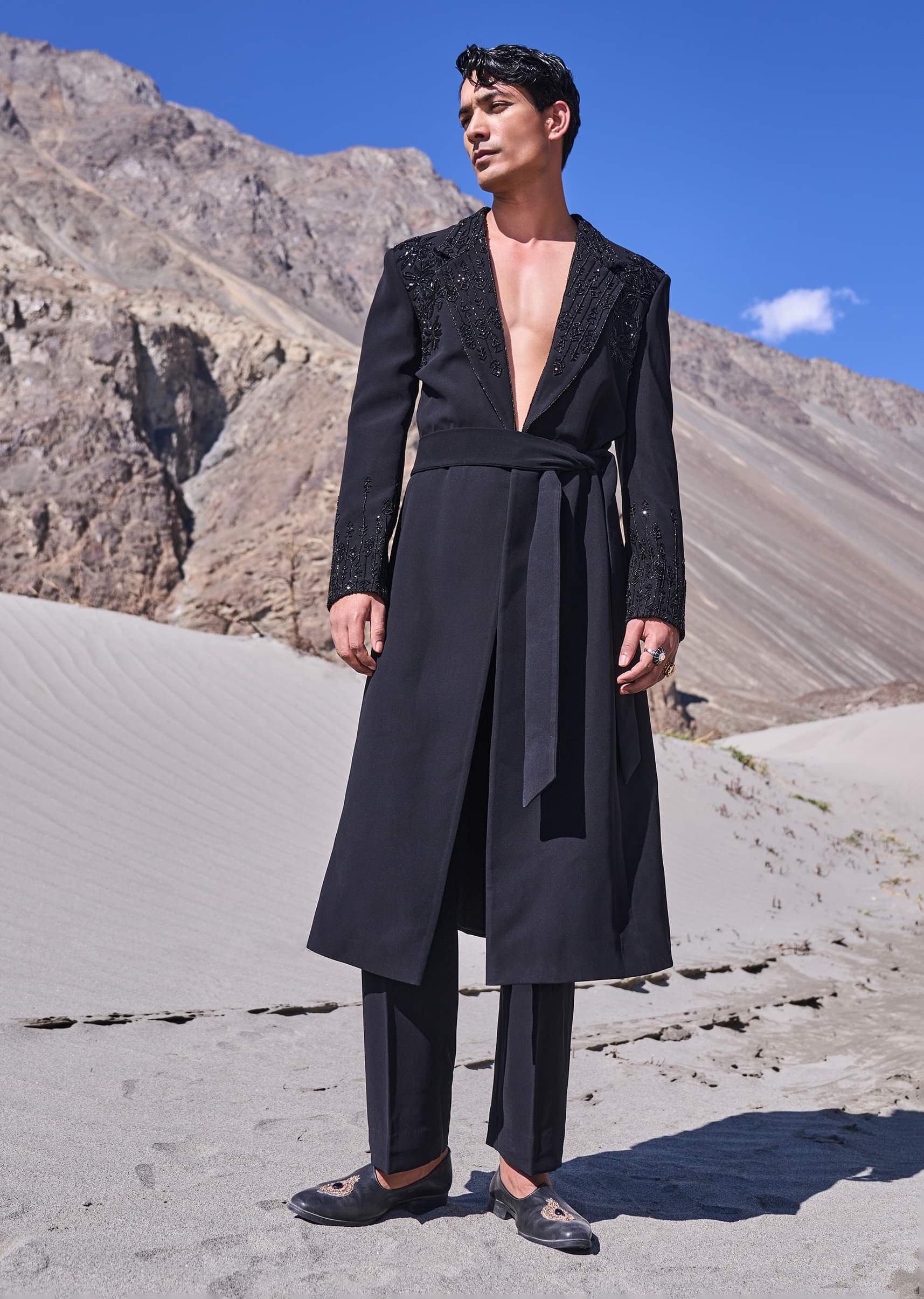 Buy Black Trench Coat With Wrapped Up Belt In Hand Embroidery KALKI Fashion Global