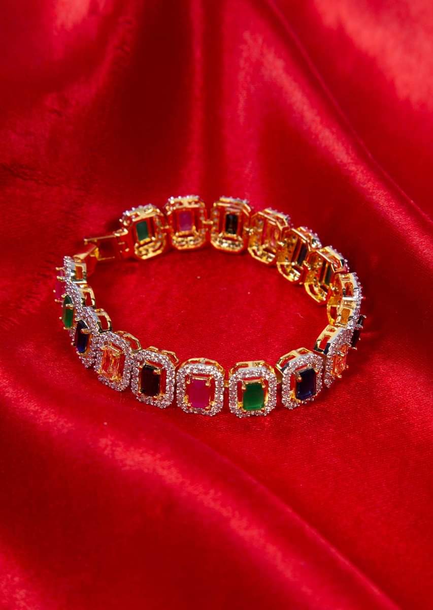 Diamond studded bracelet top