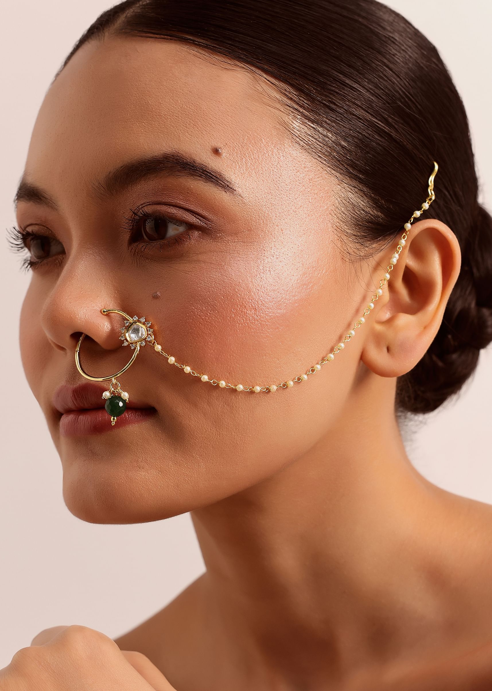 Nose pin fashion online