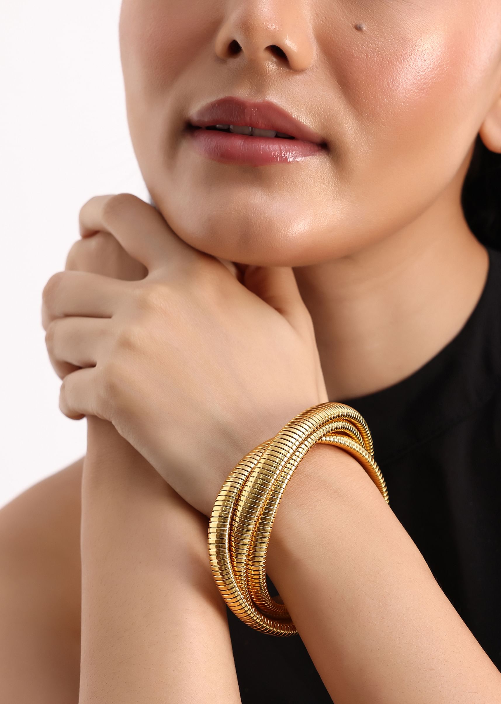 Metal gold bangles top