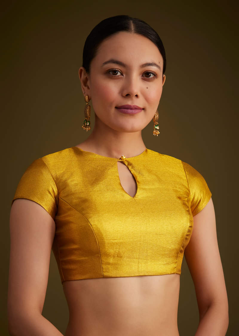 Gold Kanjivaram Silk Saree With Golden Zari Detailing
