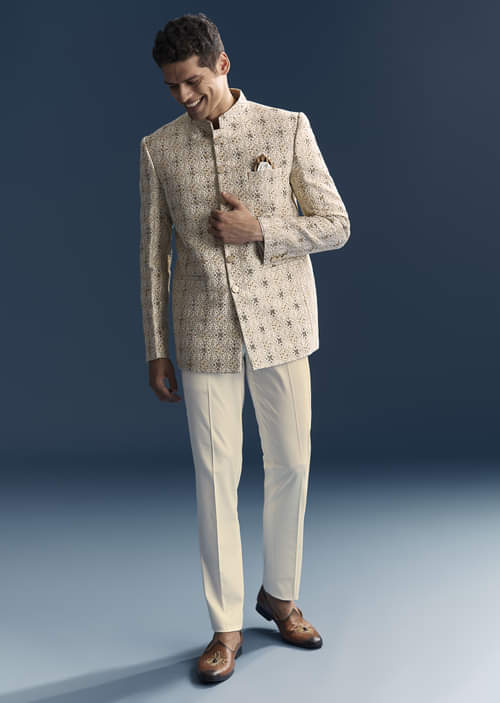 Green Jacquard Jodhpuri Suit For Men With Zardosi And Sequins Embroidery Green Jacquard Jodhpuri Suit For Men With Zardosi And Sequins Embroidery