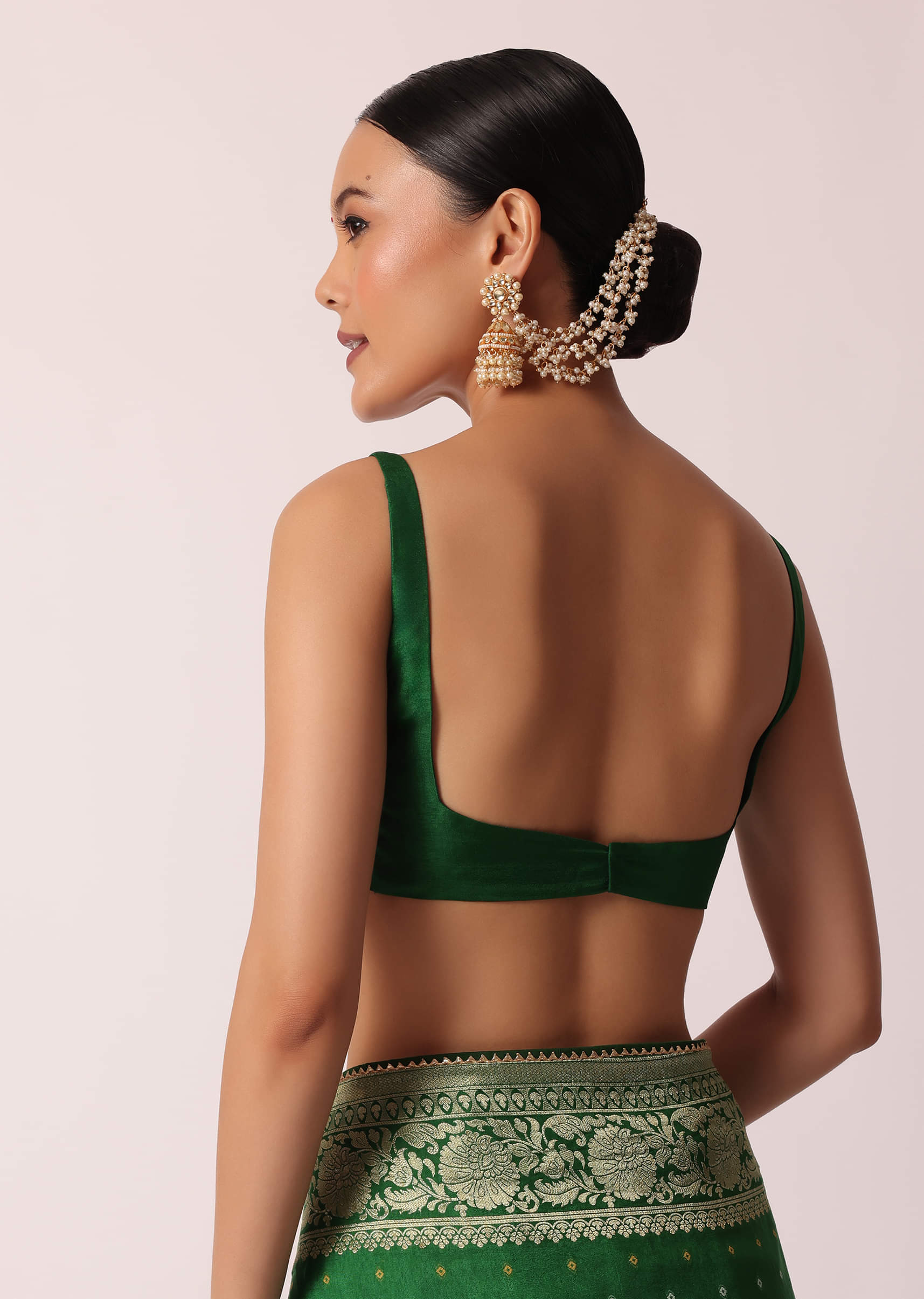 sari Buy Green Bandhani Silk Saree With Woven Motif And