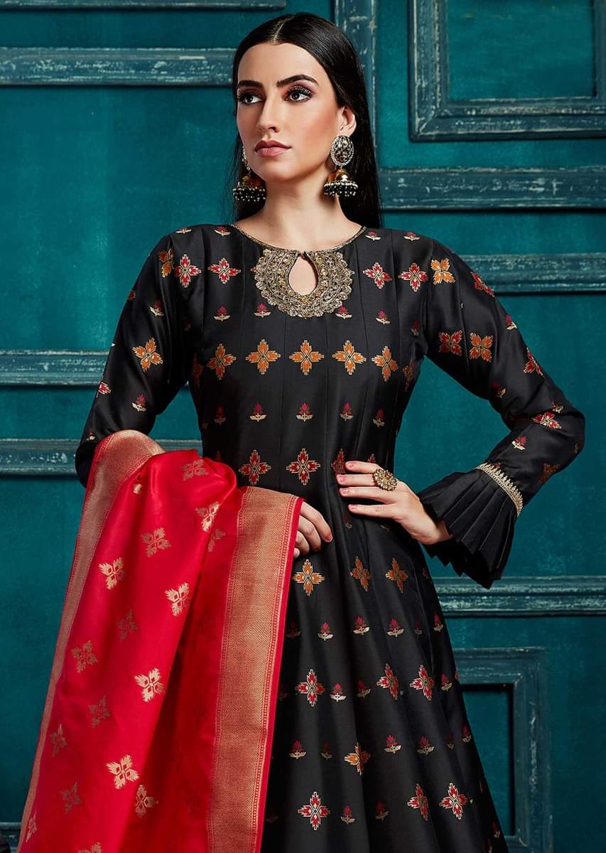 Black anarkali with banarasi dupatta shop