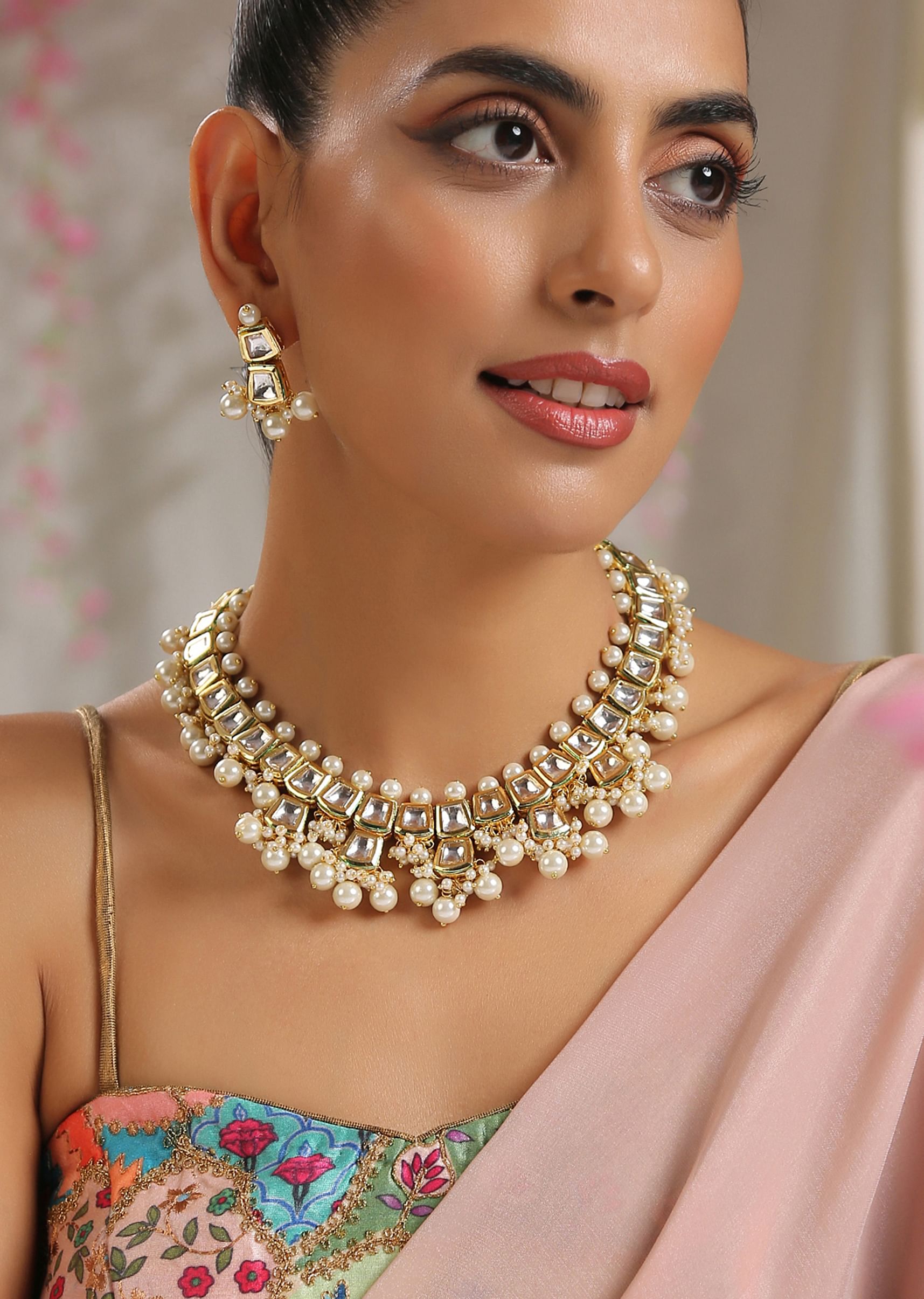 Old kundan jewellery shop