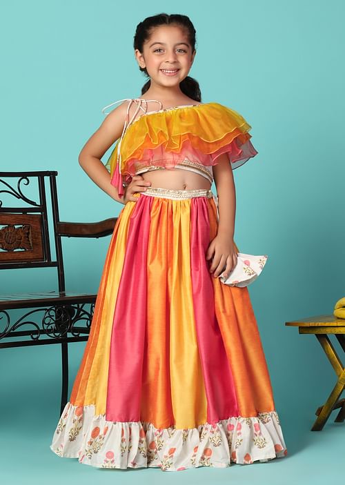 Vibrant Patterns Stylish Off-Shoulder Top Skirt Set Vibrant Patterns Stylish Off-Shoulder Top Skirt Set