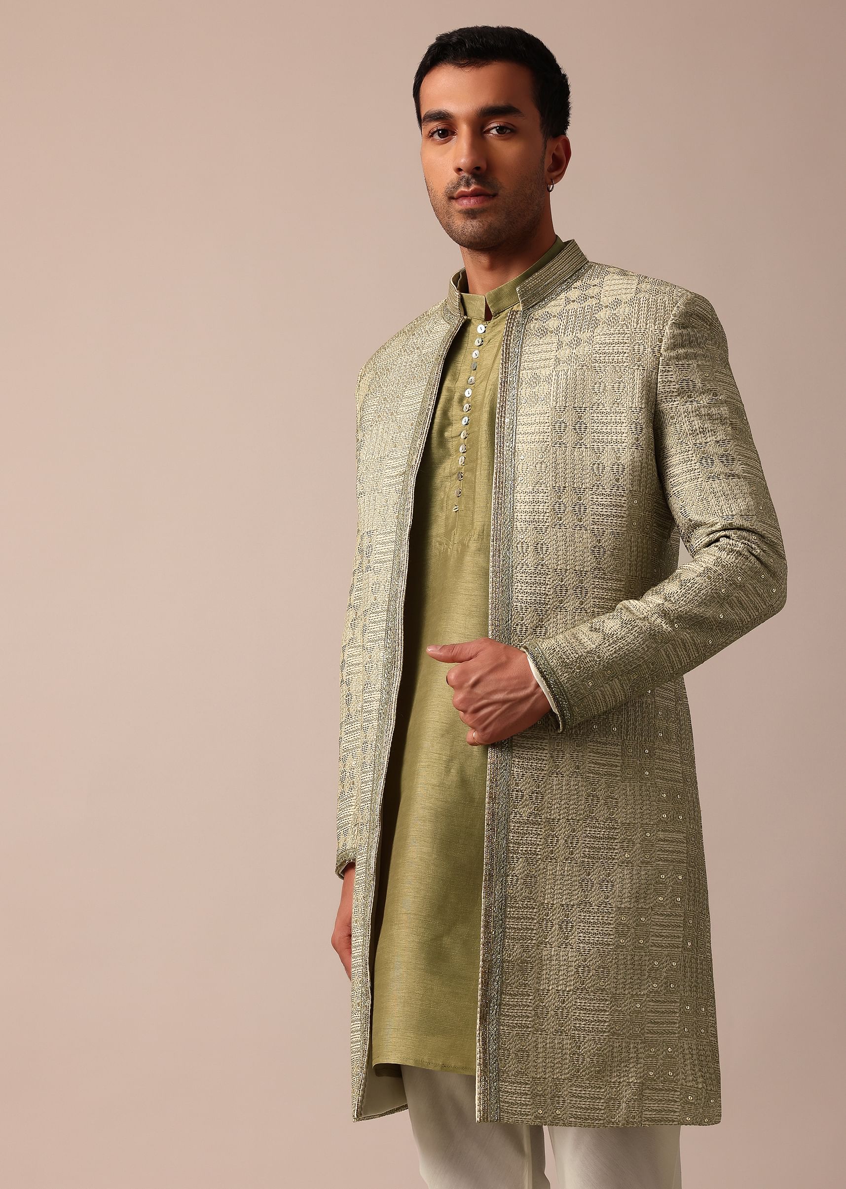 Mehndi sherwani outlet