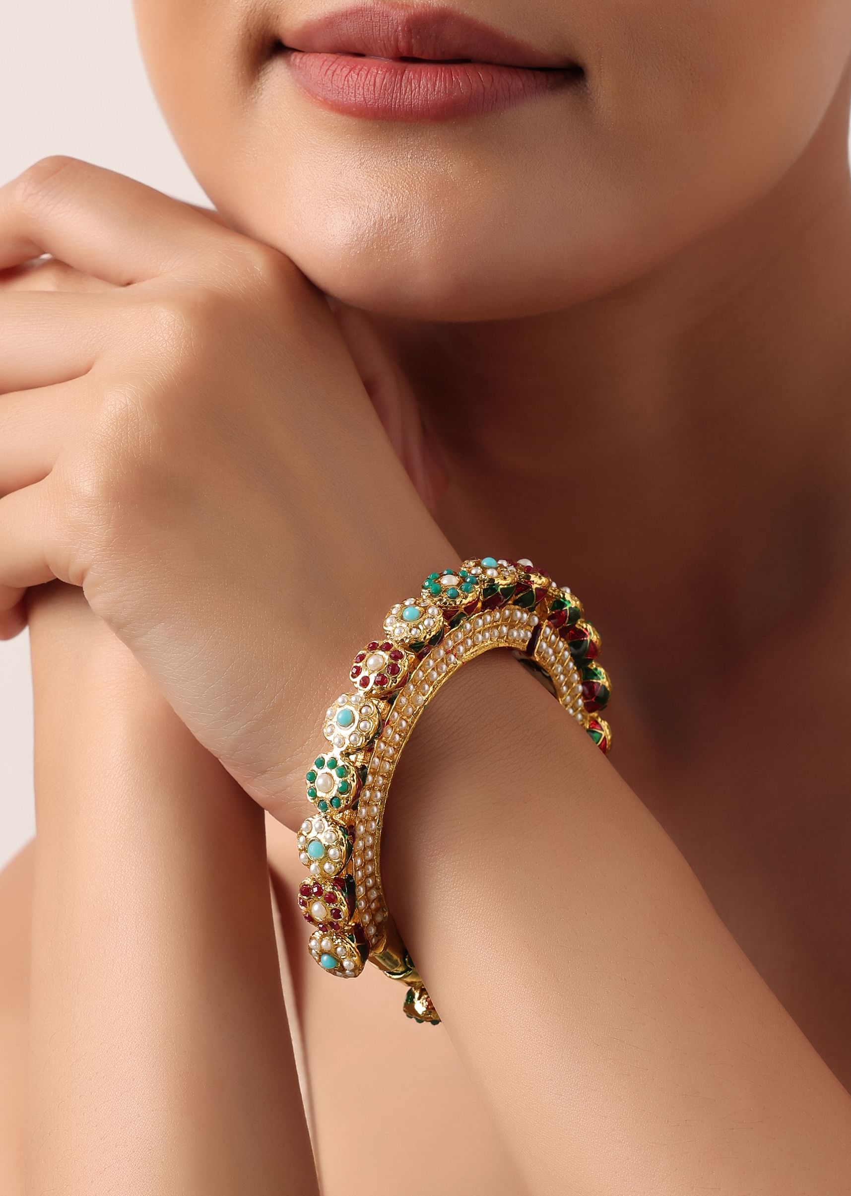 Kada style bangles best sale