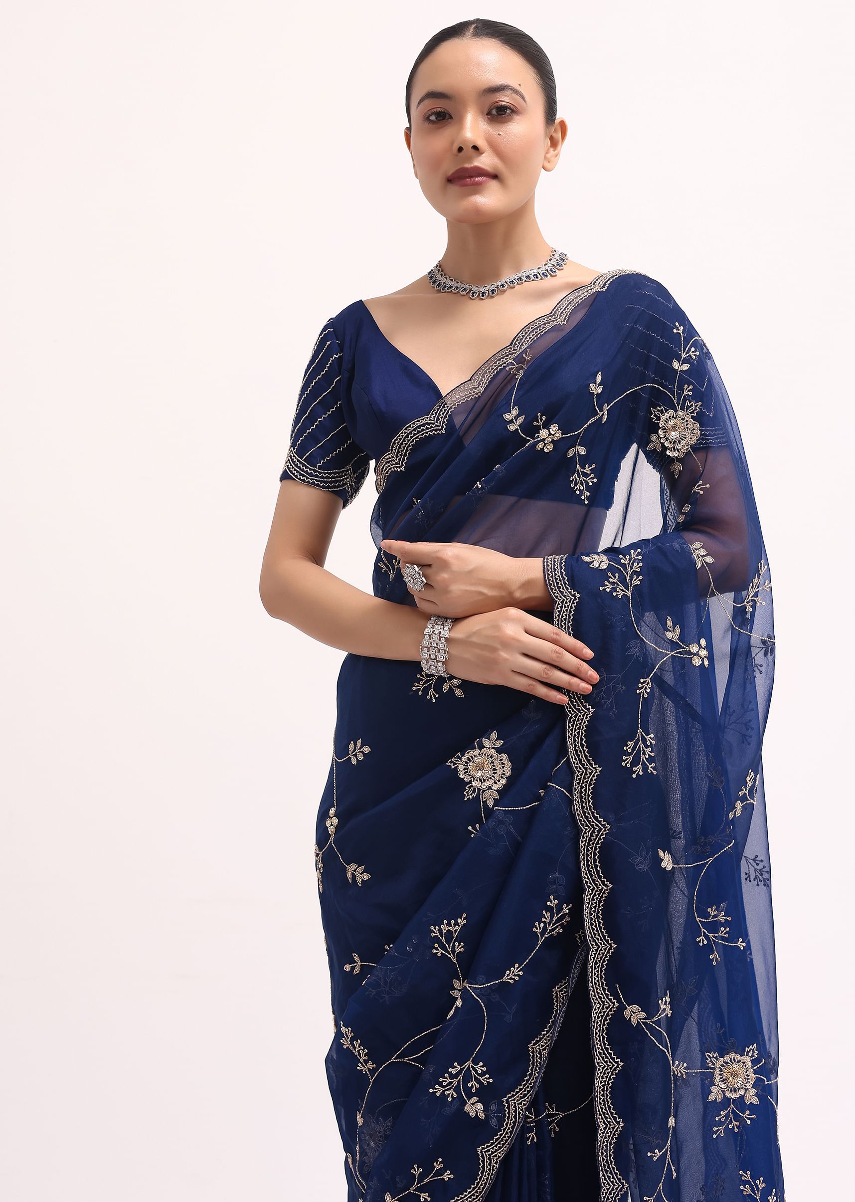 Saree with navy blue blouse deals