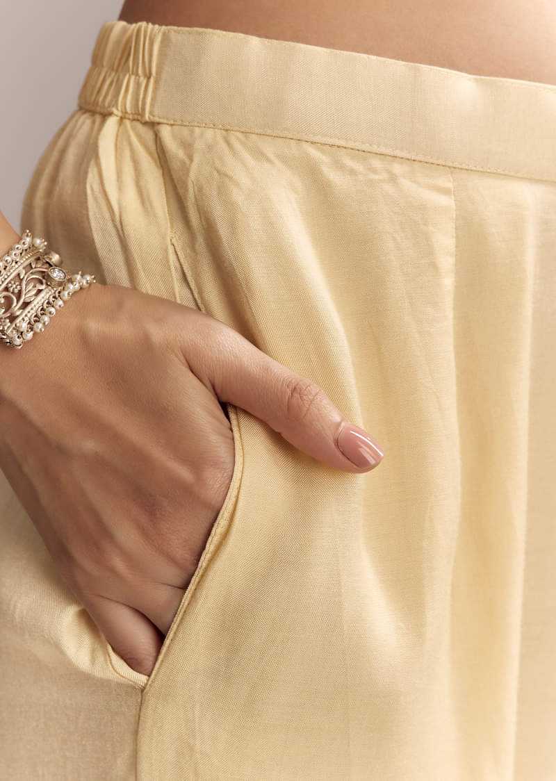 Off White Silk Kurta Set With Floral Print