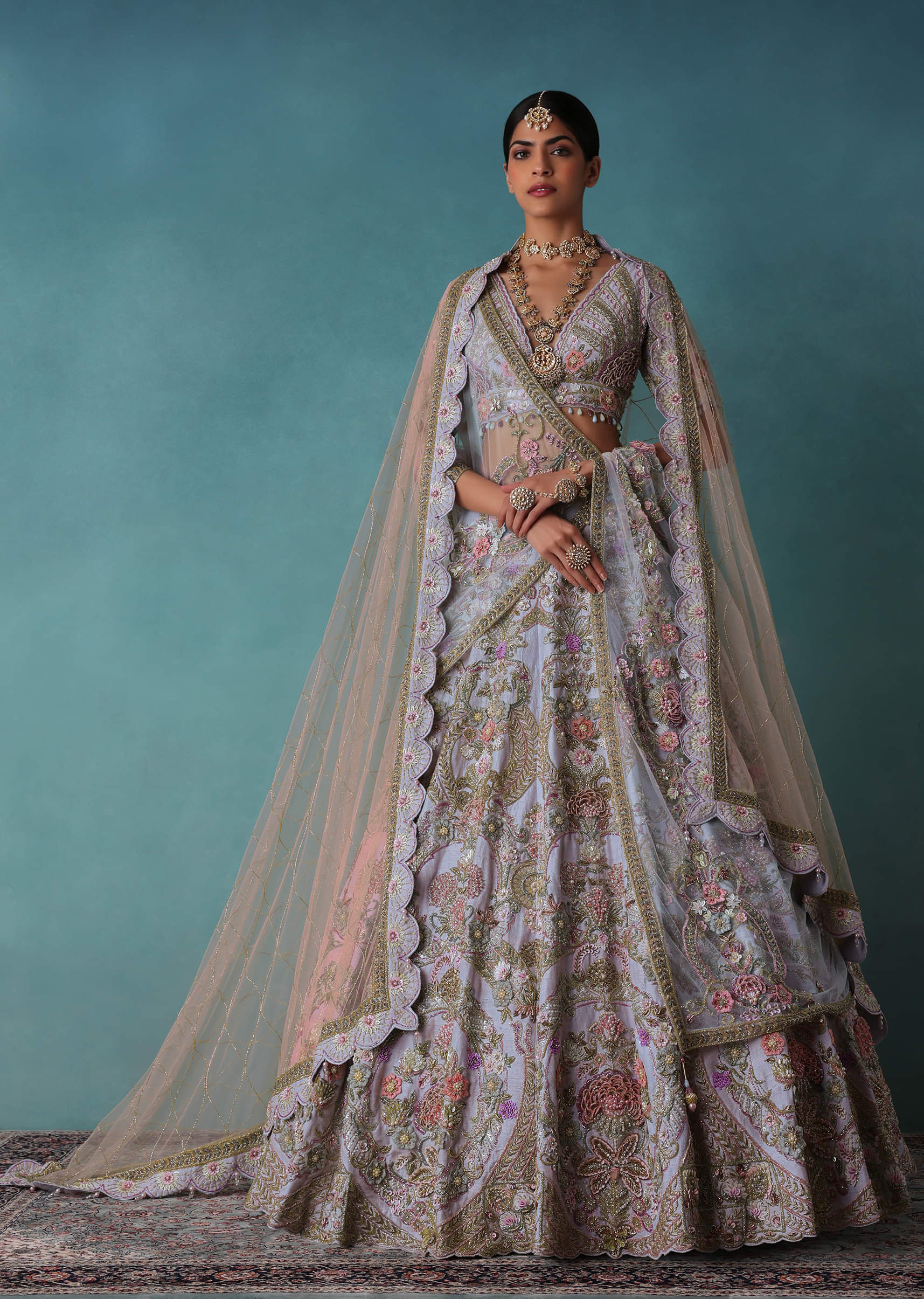 Heavy work wholesale dulhan lehenga