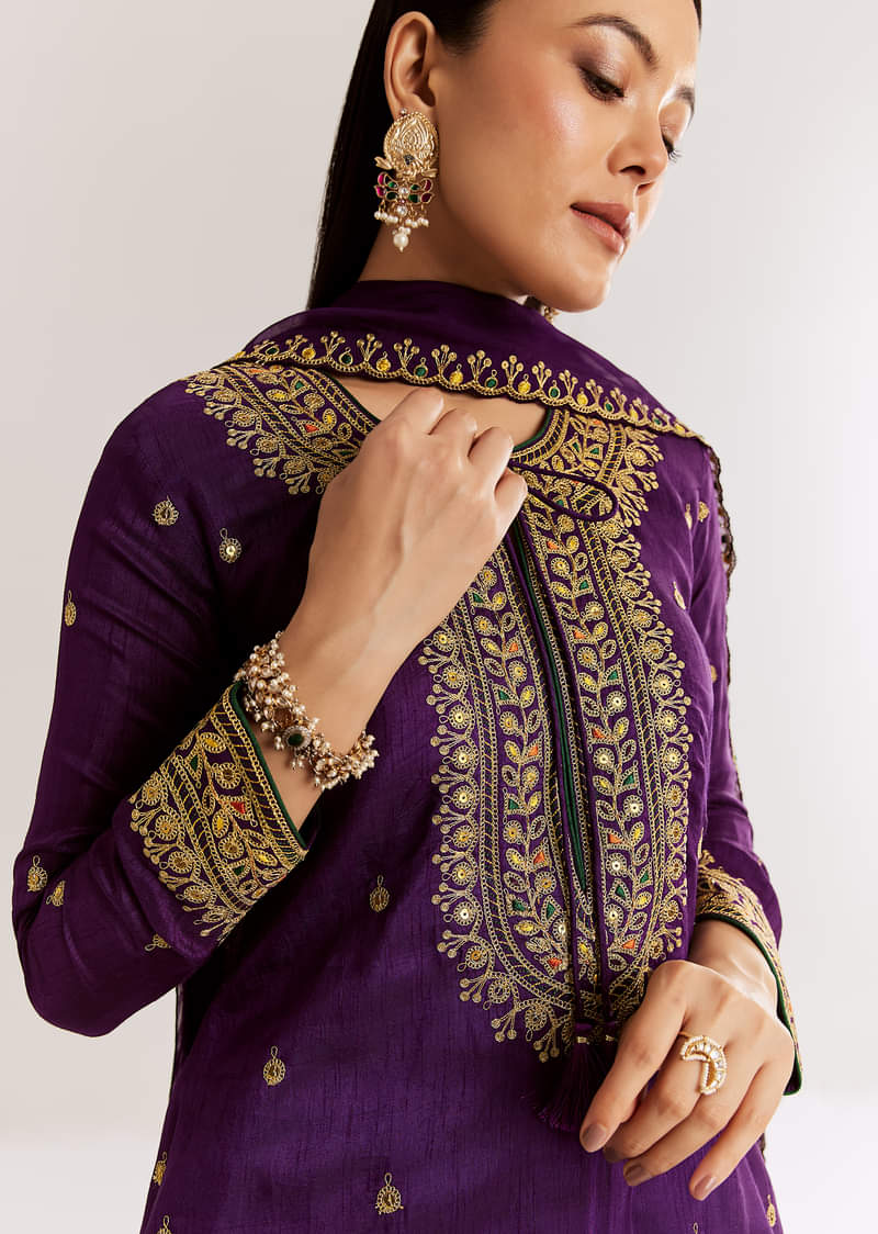 Purple Silk Kurta Set With Zari Butti And Border Work