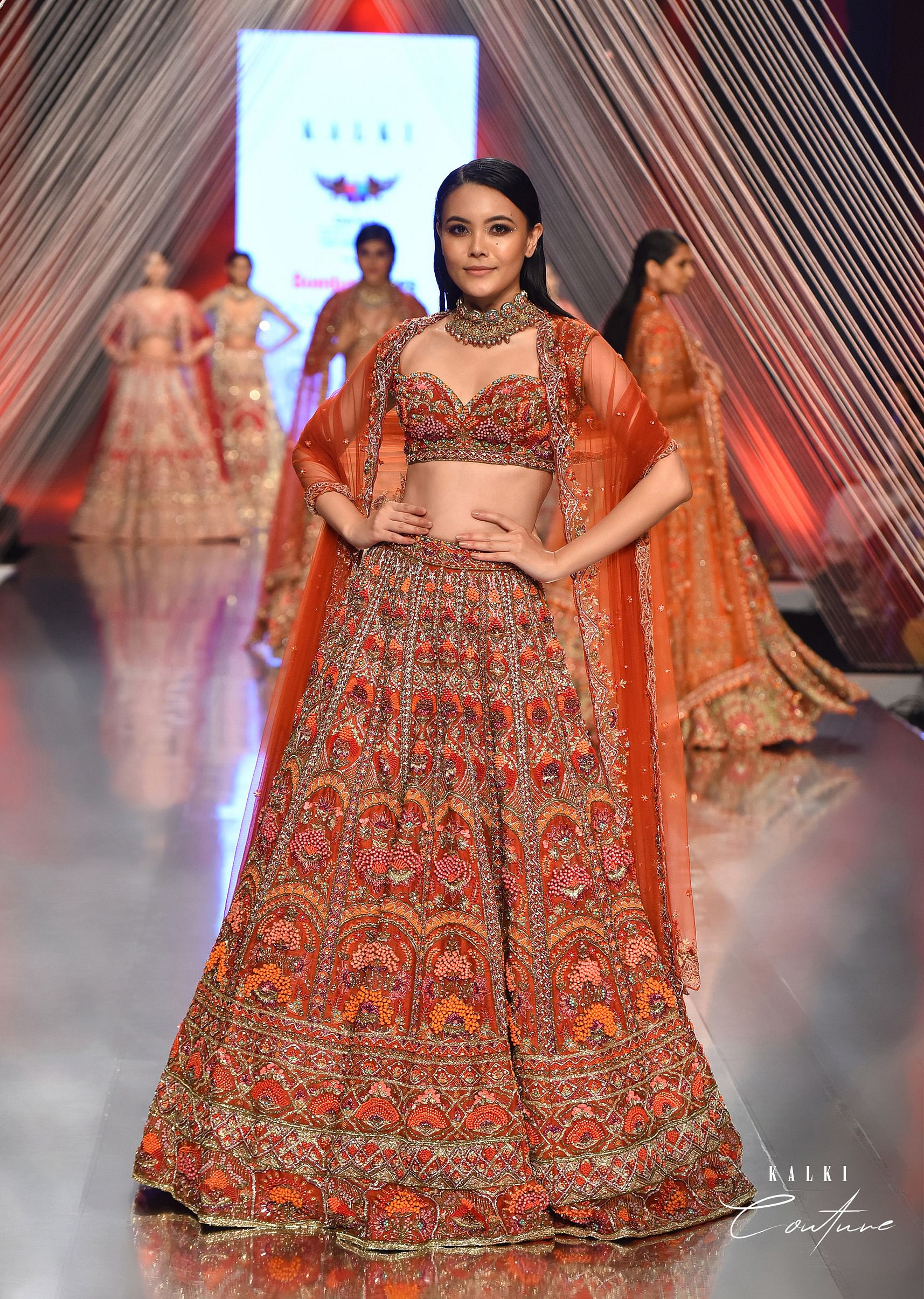 Sleeveless bridal lehenga discount