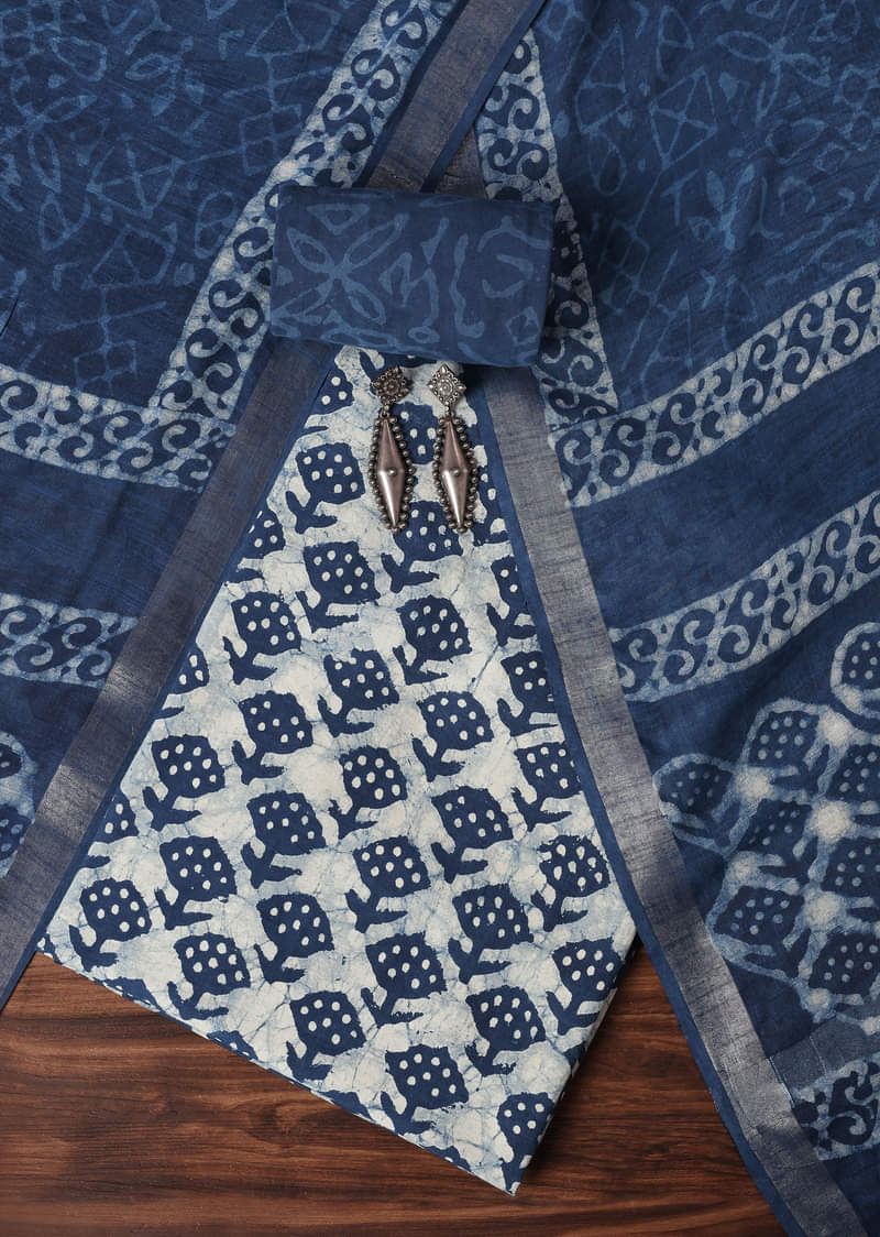 white_and_indigo_blue_batik_ha