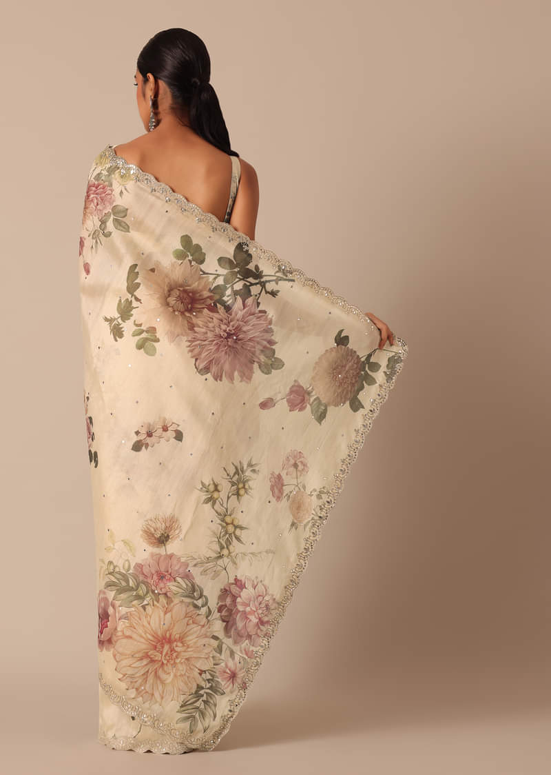 Cream Tussar Saree With Scallop Border And Unstitched Blouse Piece