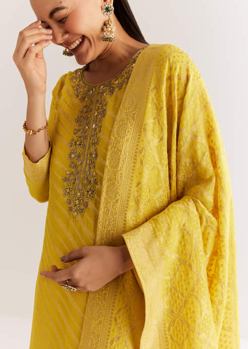 yellow-banarasi-georgette-kurta-set-with-zardosi-and-cutdana-work-sg320337-1.jpg yellow-banarasi-georgette-kurta-set-with-zardosi-and-cutdana-work-sg320337-1.jpg