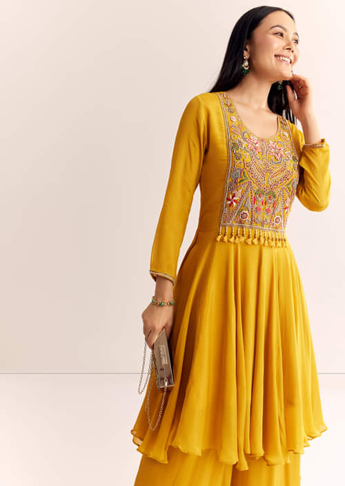 yellow-chinon-zardosi-kurta-palazzo-suit-sg324507-1.jpg yellow-chinon-zardosi-kurta-palazzo-suit-sg324507-1.jpg