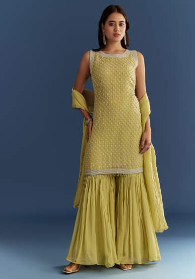 Light Lime Green Organza Kurta Set With Embroidered Scallop Hem Dupatta