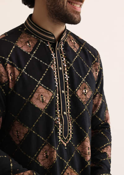 Black And Pink Silk Kurta Set With Mirror Embroidery