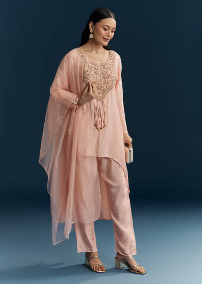 Pink Silk Kurta Set With Thread And Zari Work